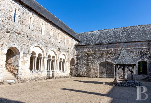 An almost entirely preserved former 12th-century priory in Azay-sur-Cher, near Tours - photo  n°14