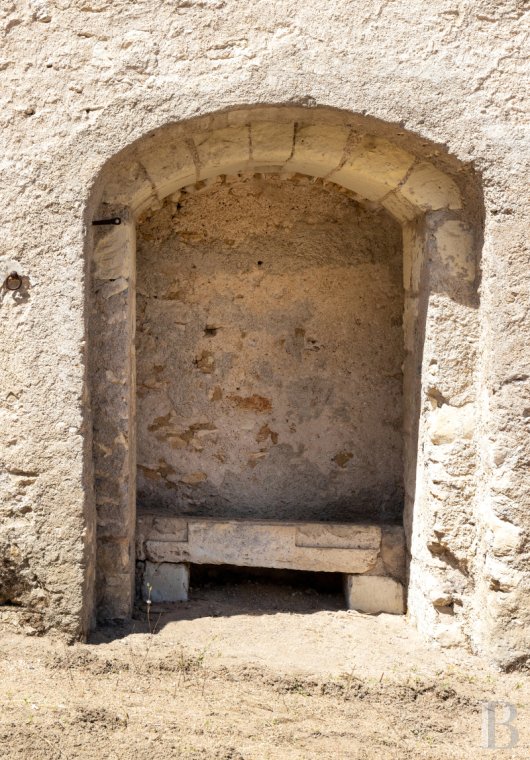 An almost entirely preserved former 12th-century priory in Azay-sur-Cher, near Tours - photo  n°10