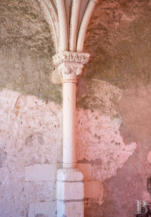 An almost entirely preserved former 12th-century priory in Azay-sur-Cher, near Tours - photo  n°24