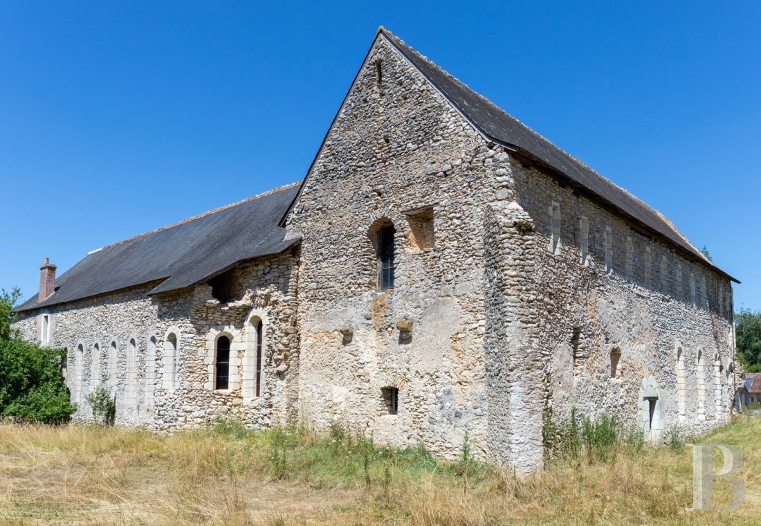 An almost entirely preserved former 12th-century priory in Azay-sur-Cher, near Tours - photo  n°39