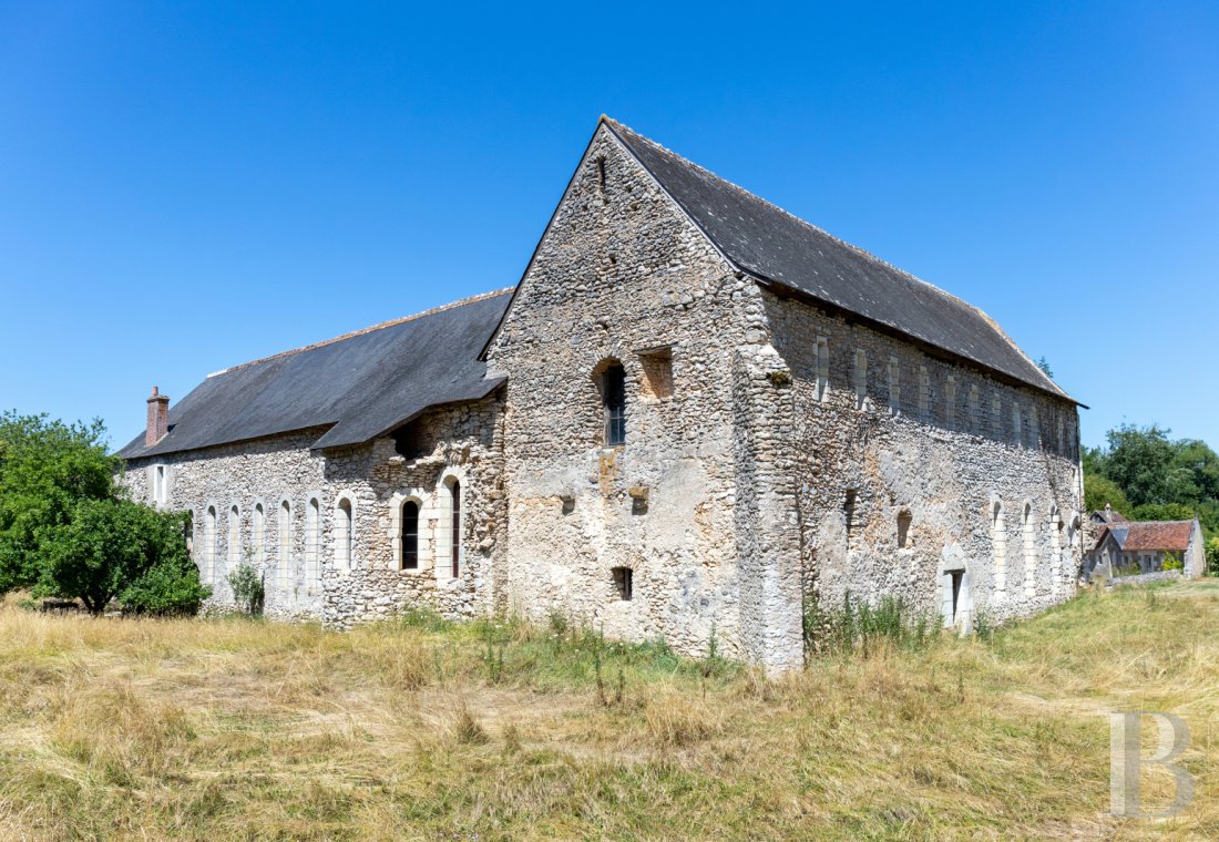 An almost entirely preserved former 12th-century priory in Azay-sur-Cher, near Tours - photo  n°21