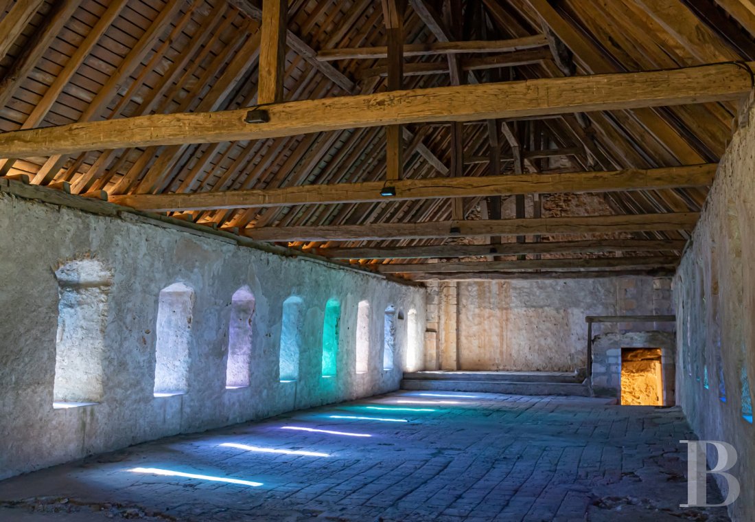 An almost entirely preserved former 12th-century priory in Azay-sur-Cher, near Tours - photo  n°30