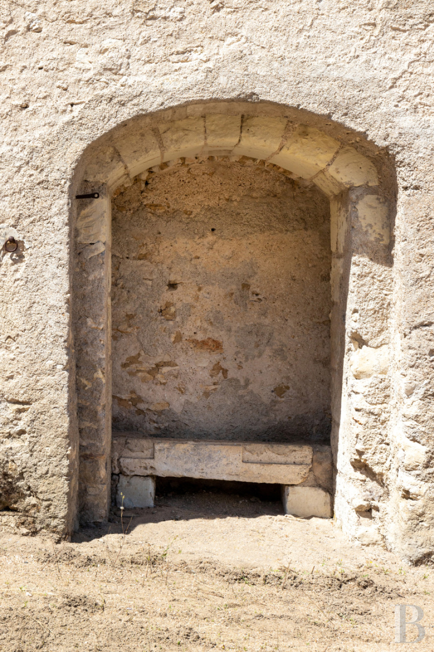 An almost entirely preserved former 12th-century priory in Azay-sur-Cher, near Tours - photo  n°10