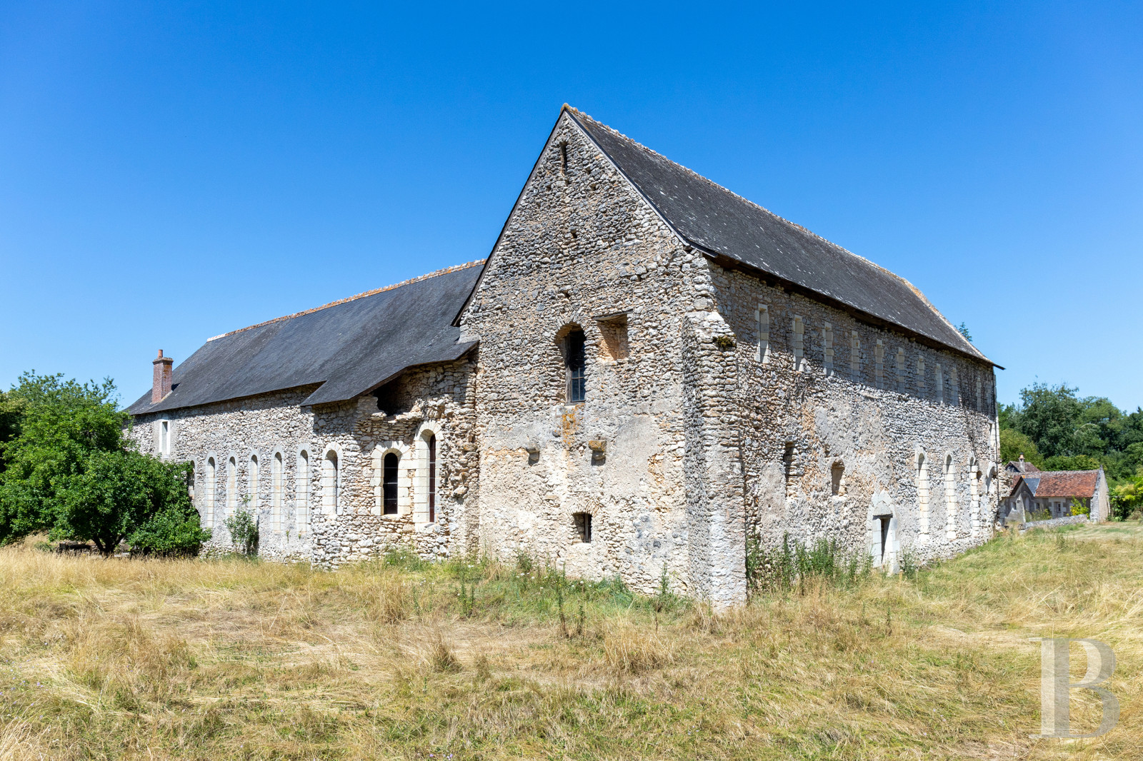 An almost entirely preserved former 12th-century priory in Azay-sur-Cher, near Tours - photo  n°21