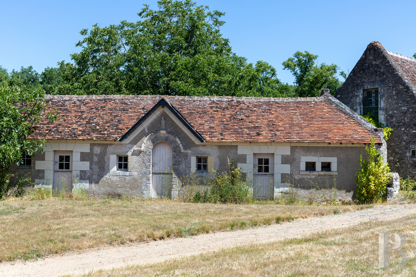 An almost entirely preserved former 12th-century priory in Azay-sur-Cher, near Tours - photo  n°18