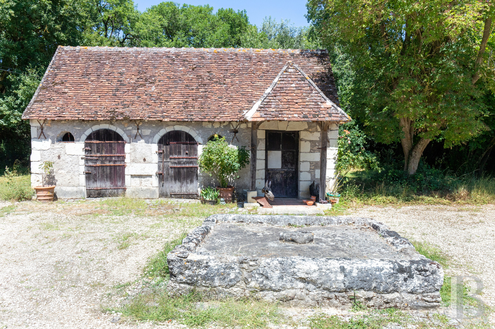 An almost entirely preserved former 12th-century priory in Azay-sur-Cher, near Tours - photo  n°36