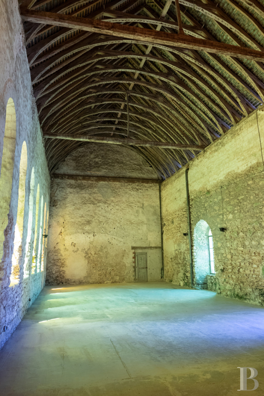 An almost entirely preserved former 12th-century priory in Azay-sur-Cher, near Tours - photo  n°32