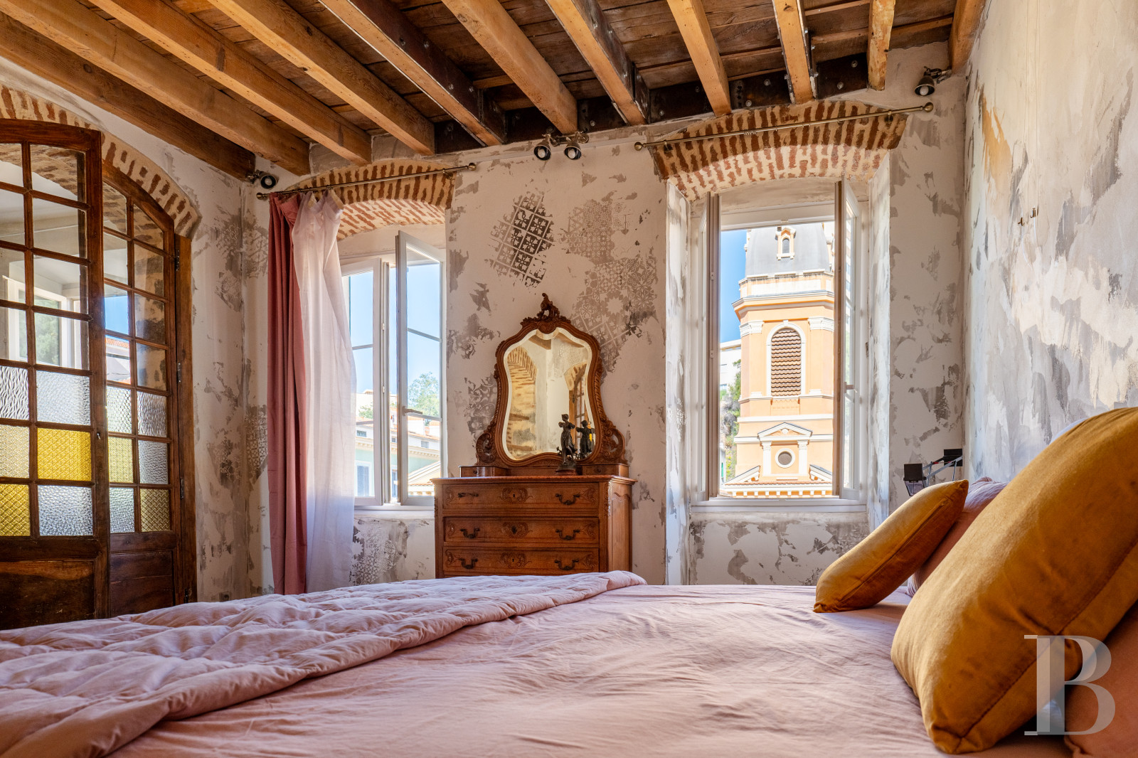 En Corse, dans le centre historique d’Ajaccio, un appartement lumineux avec une large vue sur le golfe - photo  n°7