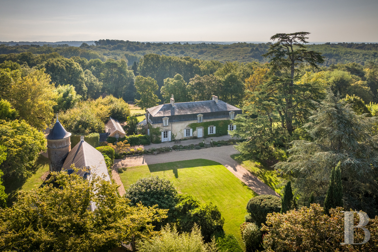 A completely renovated 19th-century country house and its farm south of Périgueux, in the Périgord Noir region  - photo  n°3