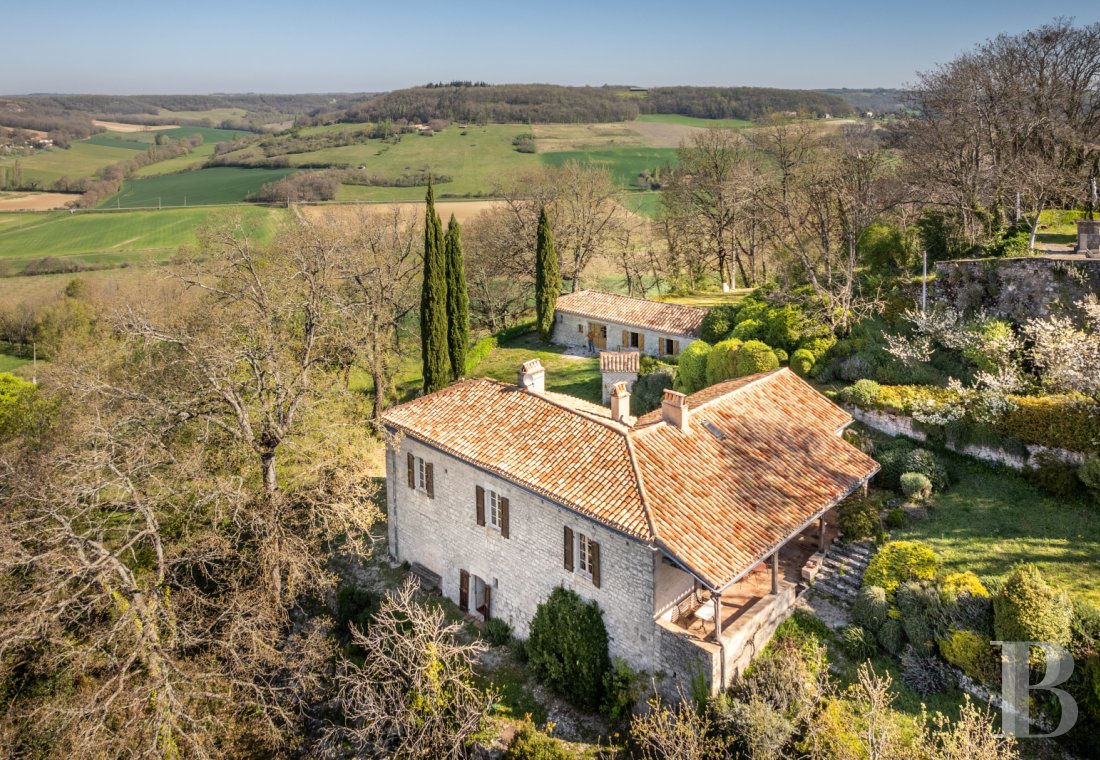 character properties France midi pyrenees   - 2