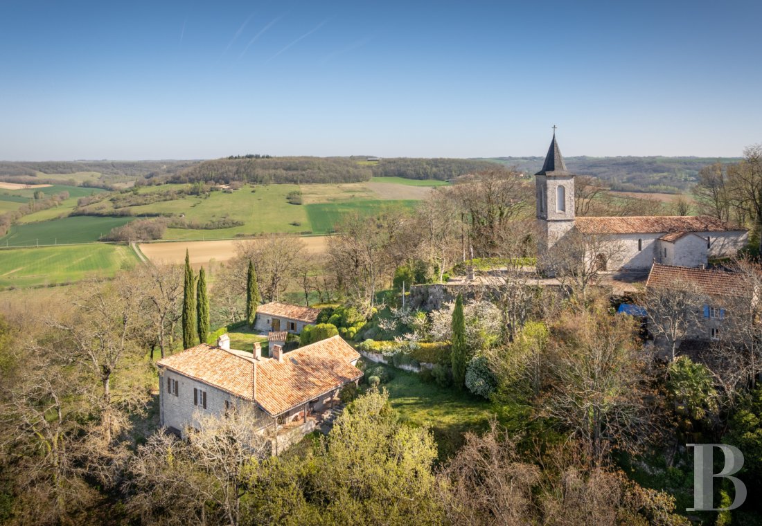 character properties France midi pyrenees   - 15