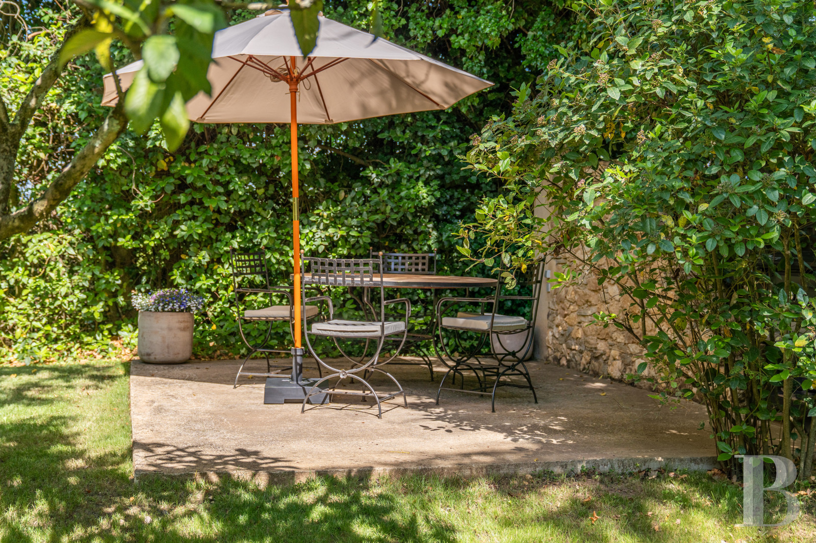 À Sabran, dans le Gard, un mas de la fin du 18e siècle entre vignes et sous-bois - photo  n°33