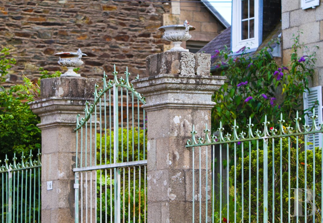 character properties France brittany   - 1