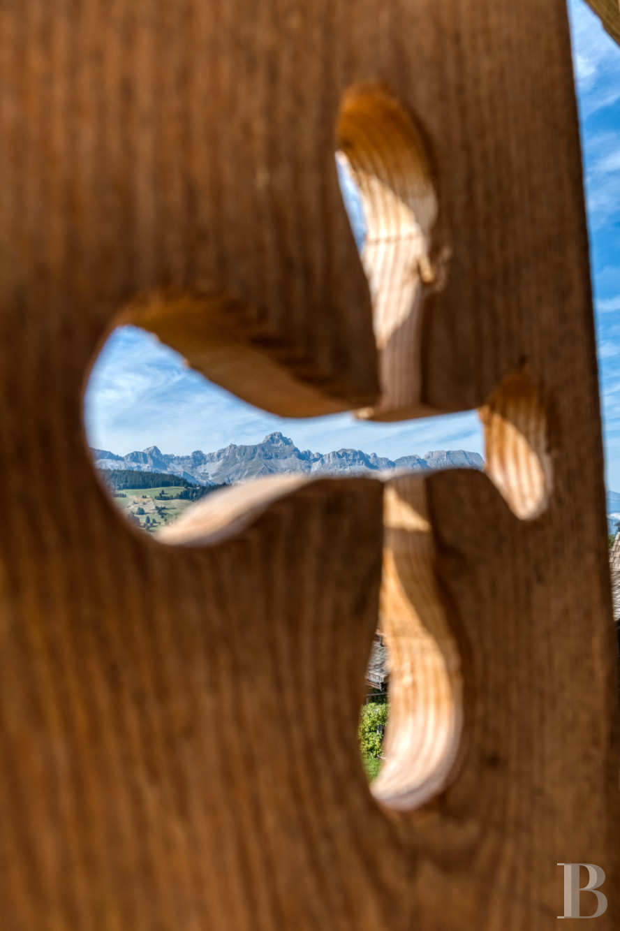 A 19th-century farmhouse preserved in its original state and completely renovated at the foot of Mont d'Arbois, in Megève - photo  n°2