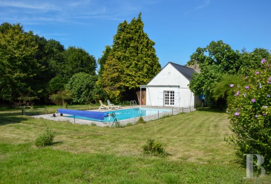 character properties France brittany   - 13