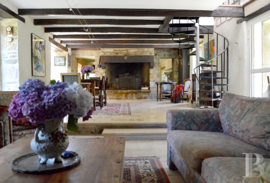 character properties France brittany   - 12