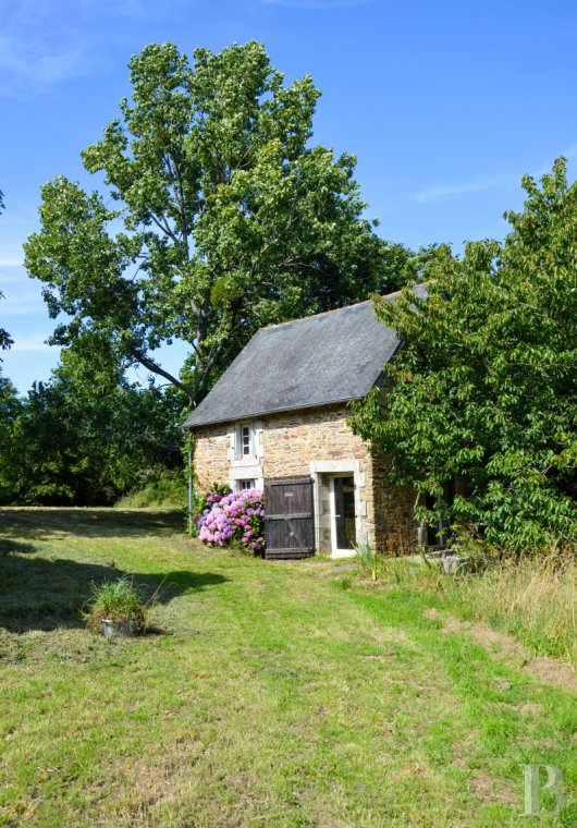 character properties France brittany   - 16