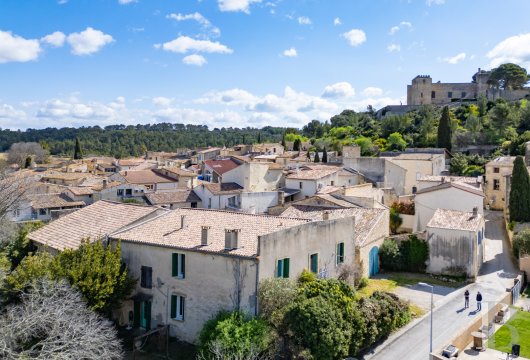 languedoc-roussillon - A wine-grower’s house from the 19th century, in the Vaunage plain to the south of Nîmes
