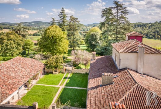 chateaux a vendre midi pyrenees   - 17