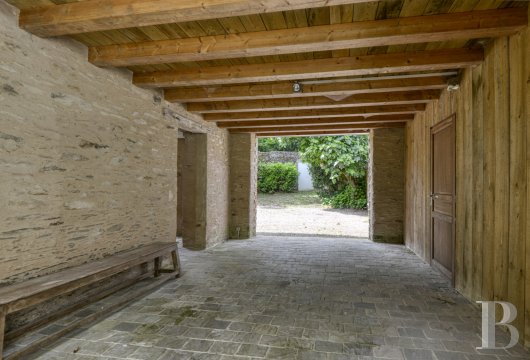 character properties France pays de loire   - 18
