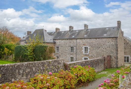 lower-normandy - A rural estate from the 19th century, renovated and converted into guesthouses,  near Pointe d’Agon and a number of beaches on the Cotentin peninsula