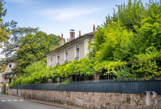 character properties France midi pyrenees   - 3