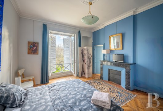 character properties France midi pyrenees   - 10