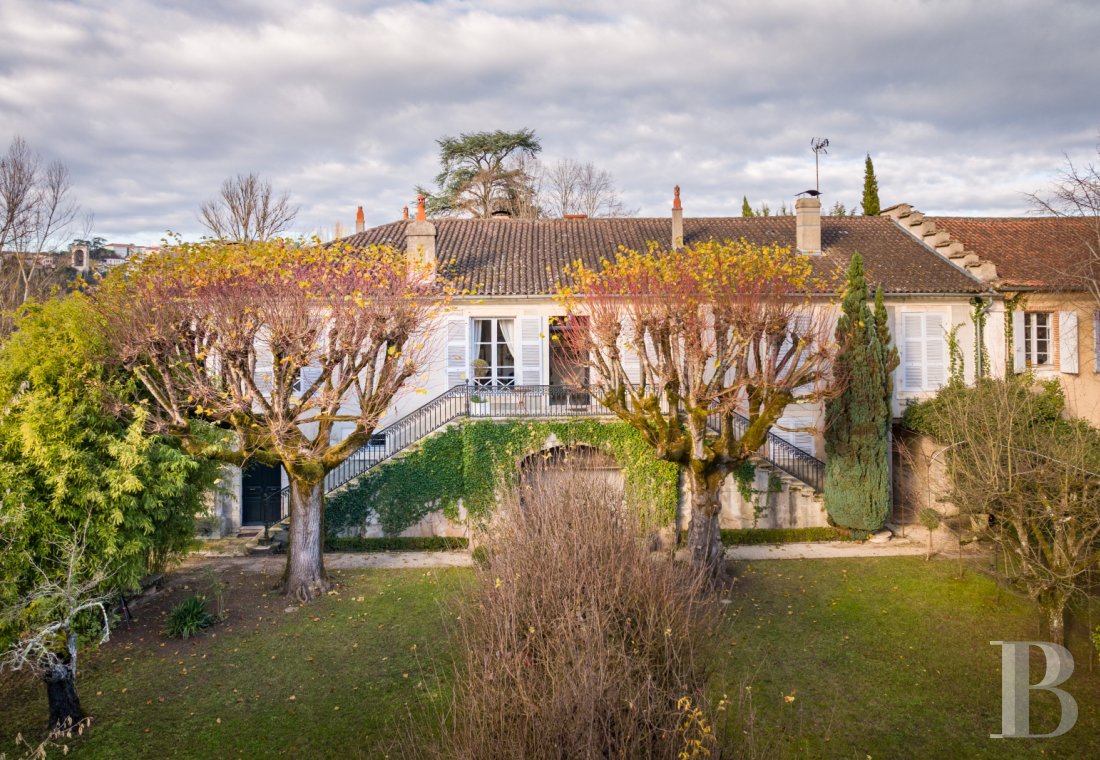 character properties France midi pyrenees   - 2