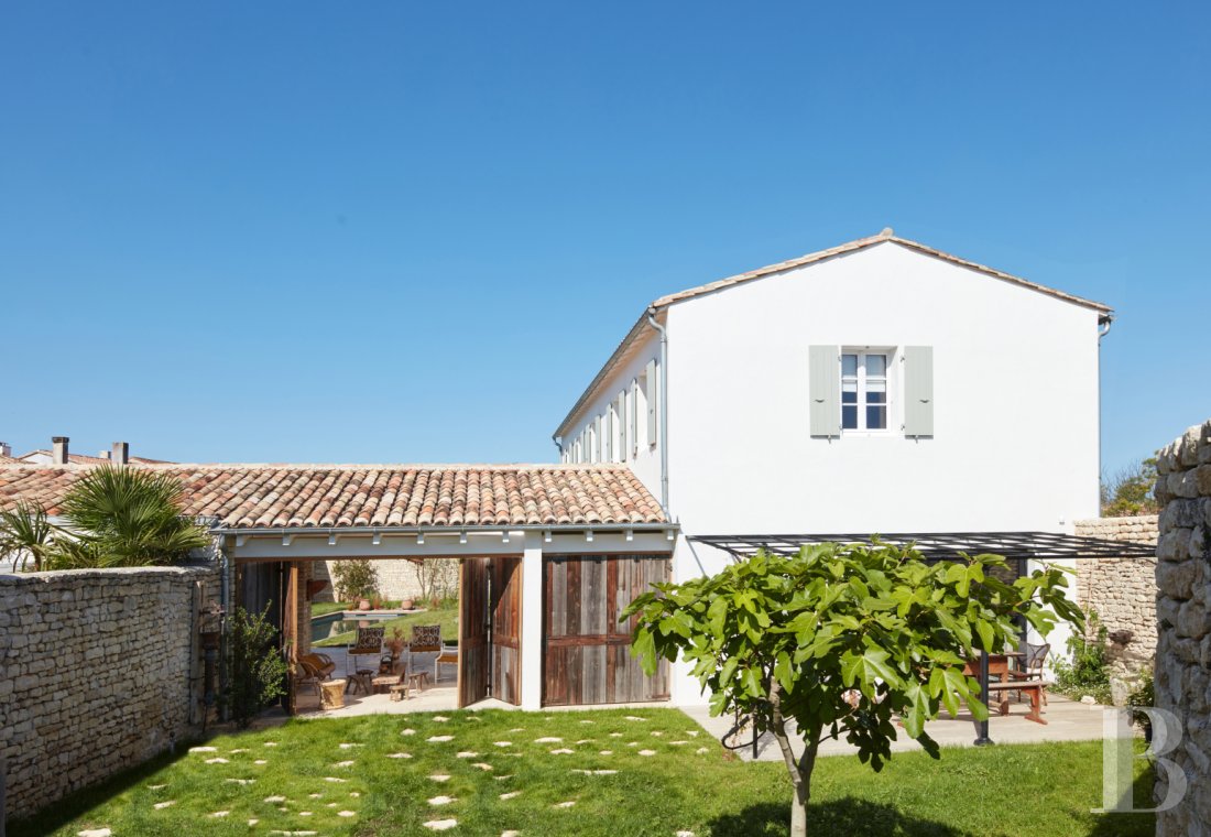 A former farm hamlet transformed into four guest houses on the Ile de Ré - photo  n°4