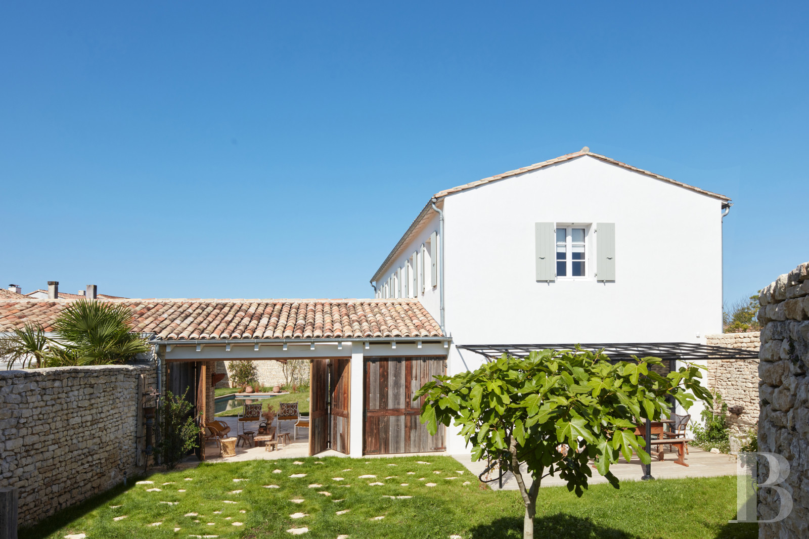 A former farm hamlet transformed into four guest houses on the Ile de Ré - photo  n°4
