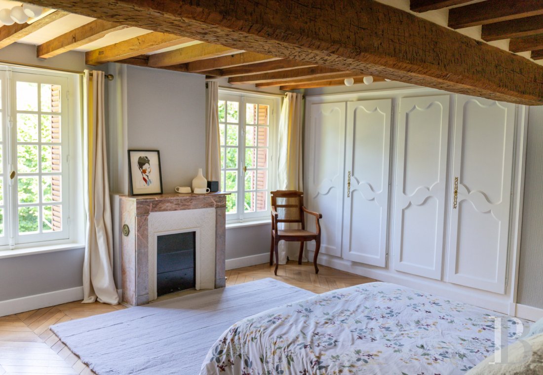 A manor house surrounded parkland and crossed by the River Sauldre in Romorantin, in the Sologne region - photo  n°16