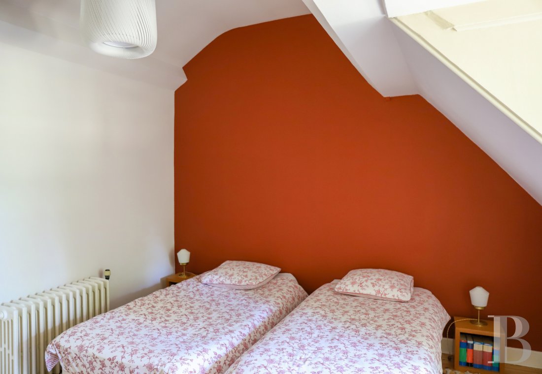 A manor house surrounded parkland and crossed by the River Sauldre in Romorantin, in the Sologne region - photo  n°27