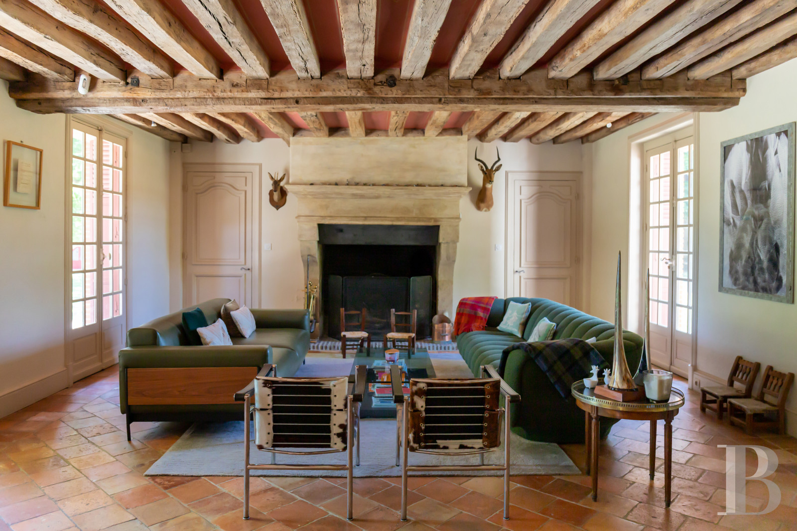 A manor house surrounded parkland and crossed by the River Sauldre in Romorantin, in the Sologne region - photo  n°10