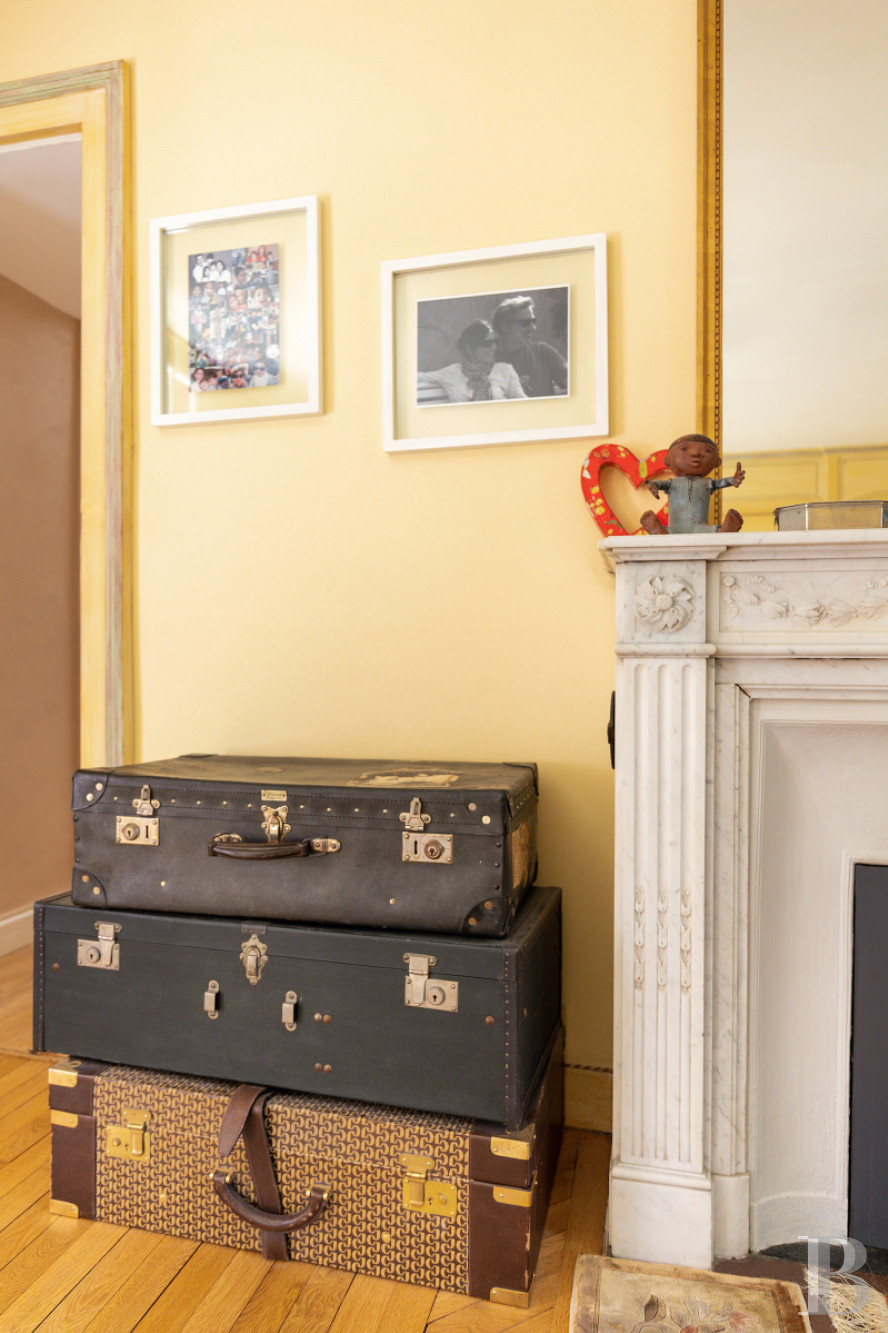 A manor house surrounded parkland and crossed by the River Sauldre in Romorantin, in the Sologne region - photo  n°14