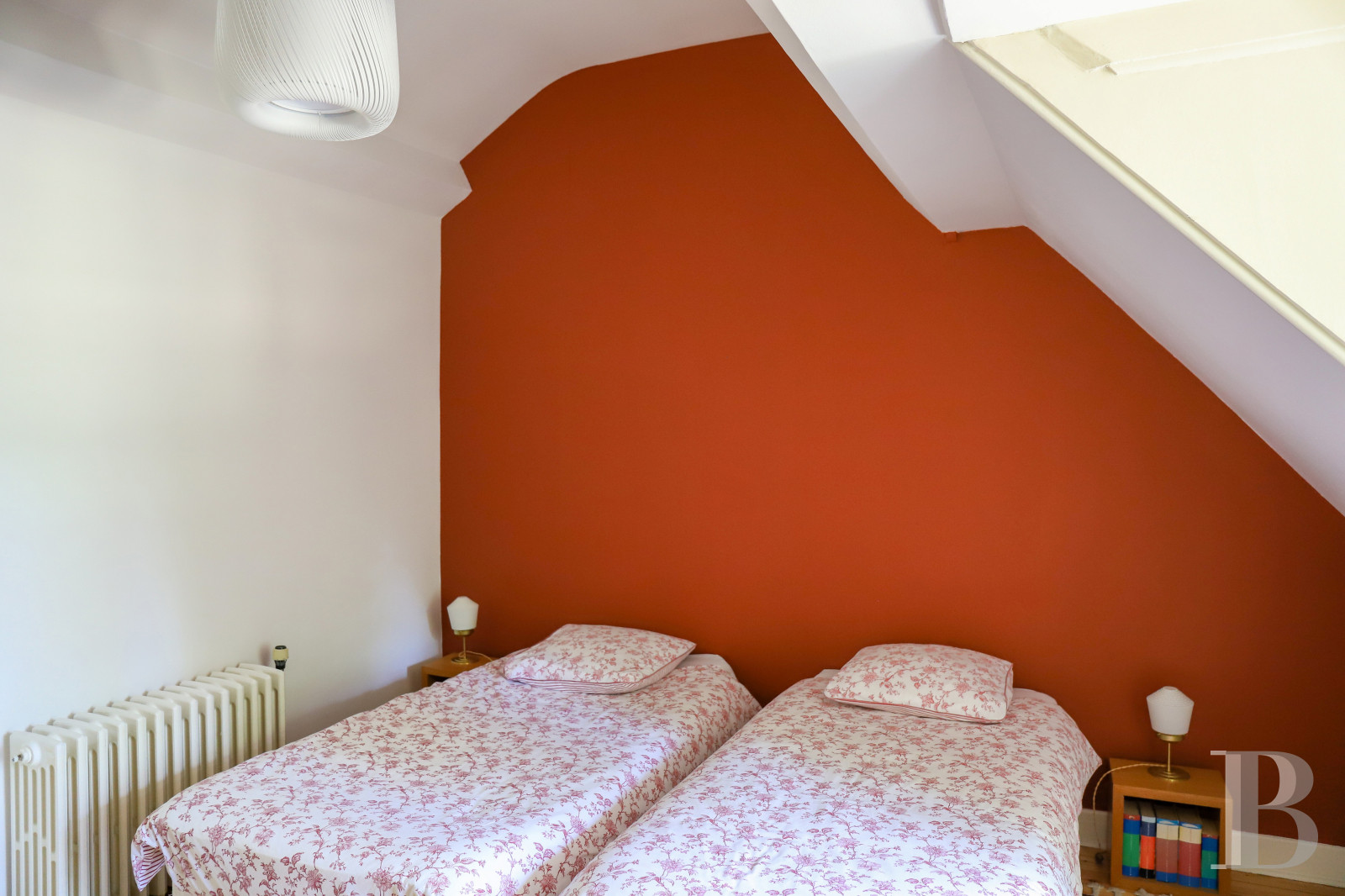 A manor house surrounded parkland and crossed by the River Sauldre in Romorantin, in the Sologne region - photo  n°27