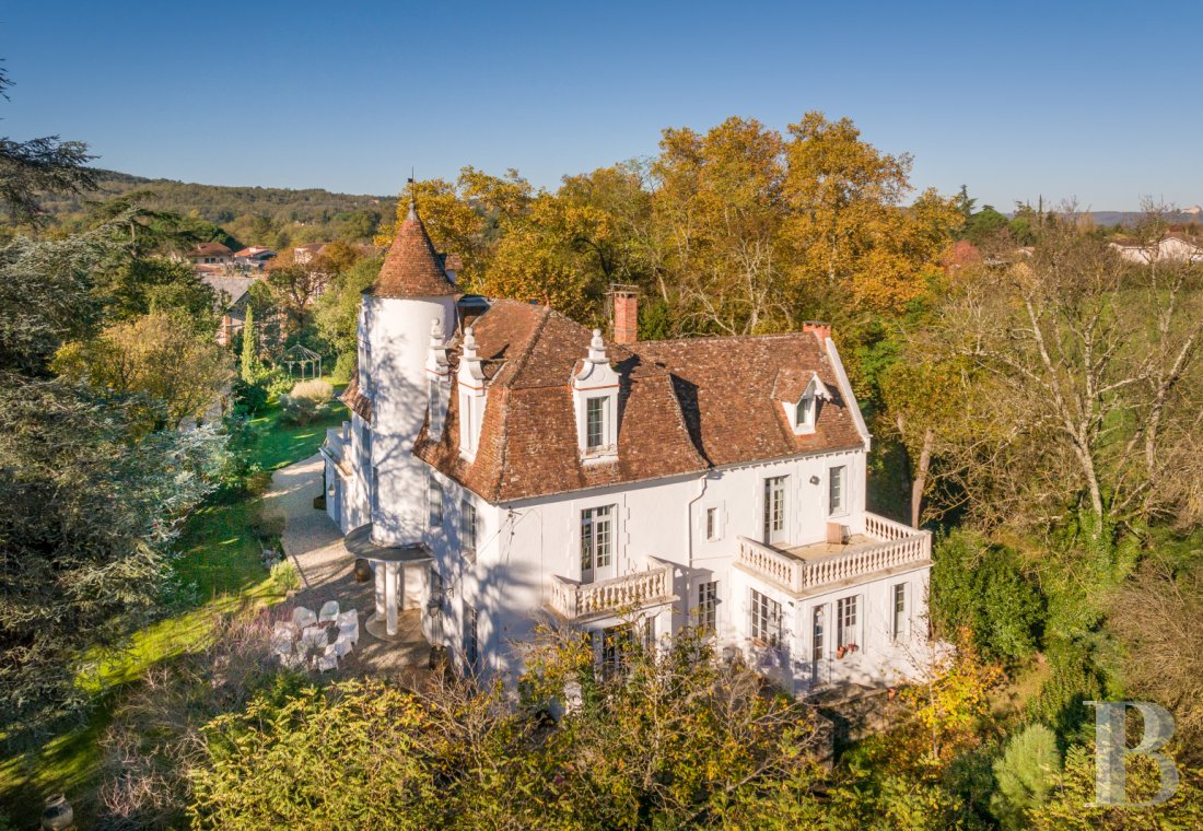 chateaux for sale France midi pyrenees   - 2