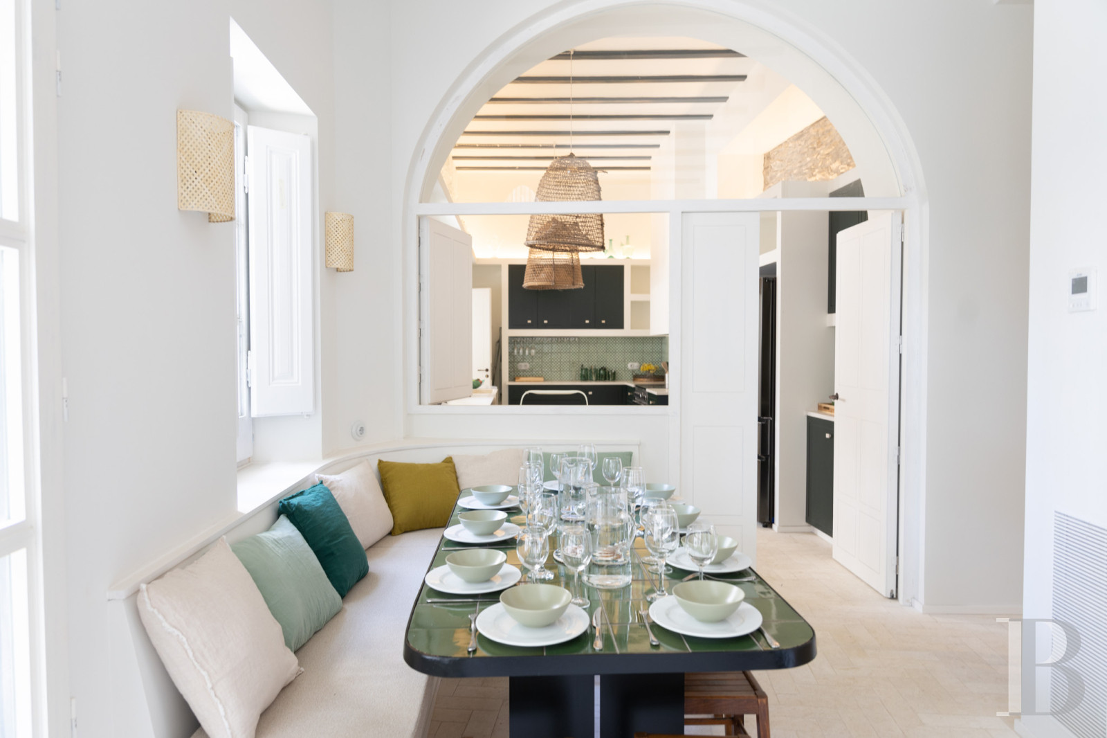 À Cadaqués, en Catalogne, une vaste maison des années 1920 dans le centre du village - photo  n°8