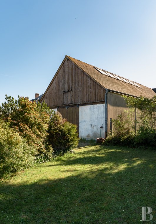 character properties France center val de loire   - 16