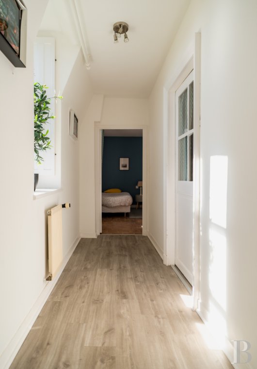 character properties France center val de loire   - 10