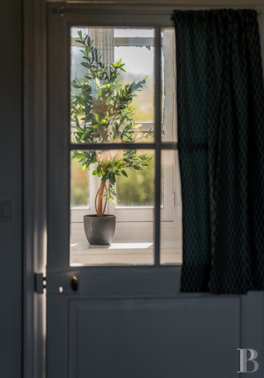 character properties France center val de loire   - 7