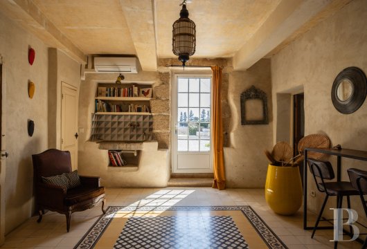 character properties France languedoc roussillon   - 5