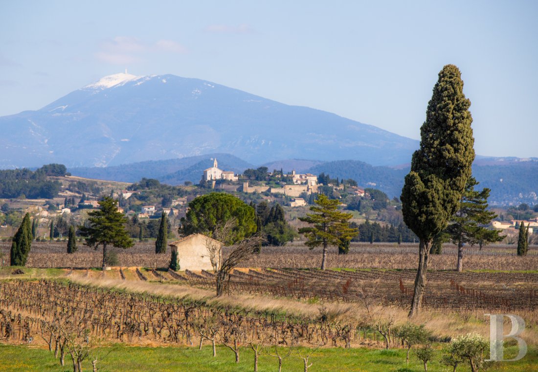 character properties France languedoc roussillon   - 12