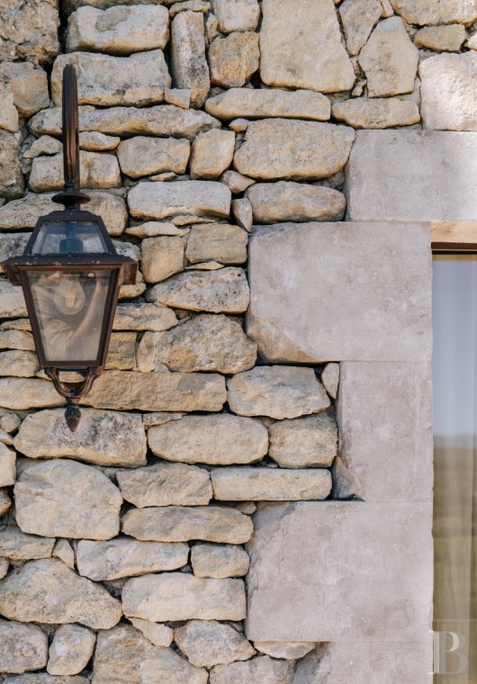 A former 18th-century silkworm farm overlooking the Luberon as far as Mount Ventoux, in Ménerbes, in the Vaucluse department - photo  n°37