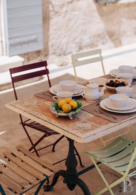 A former 18th-century silkworm farm overlooking the Luberon as far as Mount Ventoux, in Ménerbes, in the Vaucluse department - photo  n°42