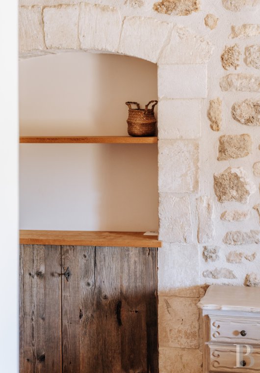 A former 18th-century silkworm farm overlooking the Luberon as far as Mount Ventoux, in Ménerbes, in the Vaucluse department - photo  n°20