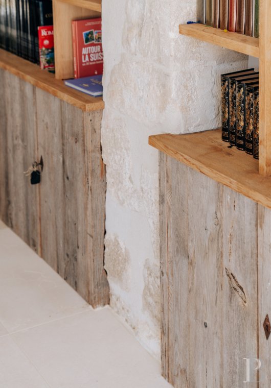 A former 18th-century silkworm farm overlooking the Luberon as far as Mount Ventoux, in Ménerbes, in the Vaucluse department - photo  n°16