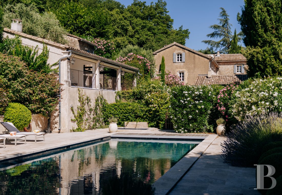 A former 18th-century silkworm farm overlooking the Luberon as far as Mount Ventoux, in Ménerbes, in the Vaucluse department - photo  n°5