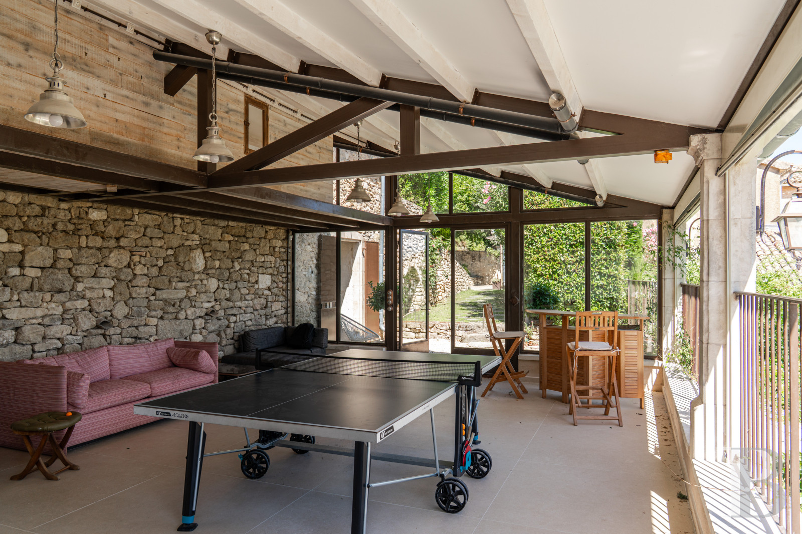 A former 18th-century silkworm farm overlooking the Luberon as far as Mount Ventoux, in Ménerbes, in the Vaucluse department - photo  n°36