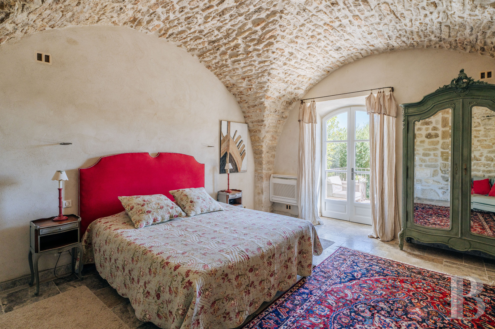 A former 18th-century silkworm farm overlooking the Luberon as far as Mount Ventoux, in Ménerbes, in the Vaucluse department - photo  n°32