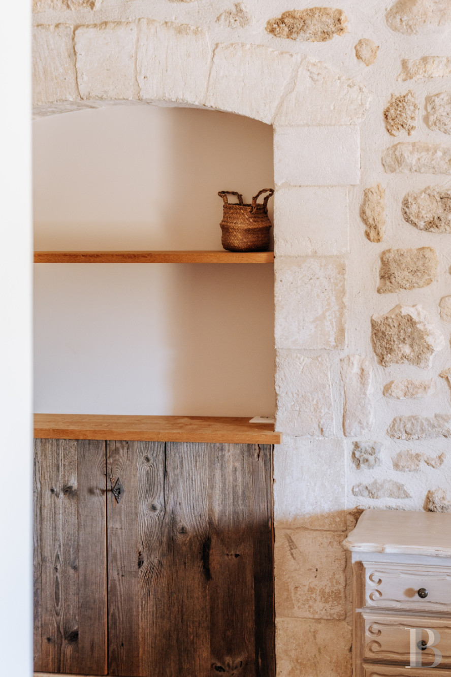 A former 18th-century silkworm farm overlooking the Luberon as far as Mount Ventoux, in Ménerbes, in the Vaucluse department - photo  n°20